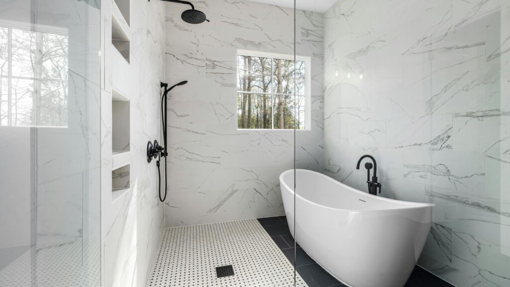 Badezimmer sanieren in Aachen - Sanierung Hansemann - Renovierung - Komplettsanierung - Trockenbau - Innenausbau